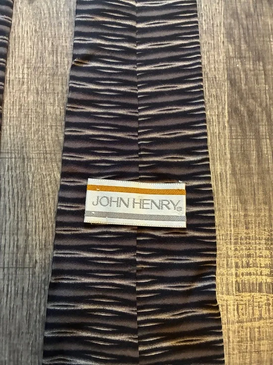 Men's Black Textured Wave Pattern Tie - Picture 3 of 4